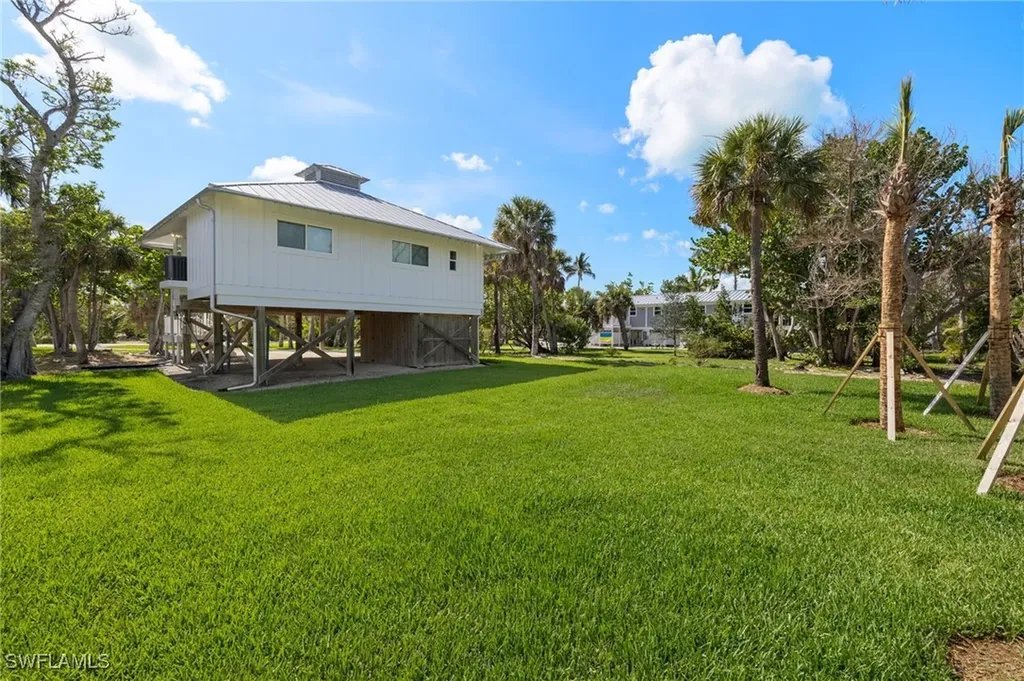 773 Cardium Street Sanibel FL 33957
