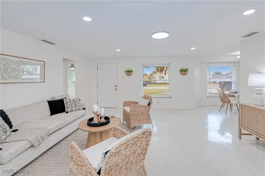 148 Salem Avenue NW Port Charlotte FL 33952