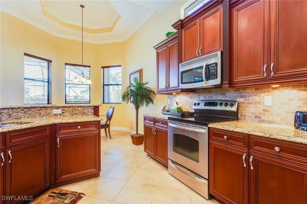 7747 Cottesmore Drive Naples FL 34113