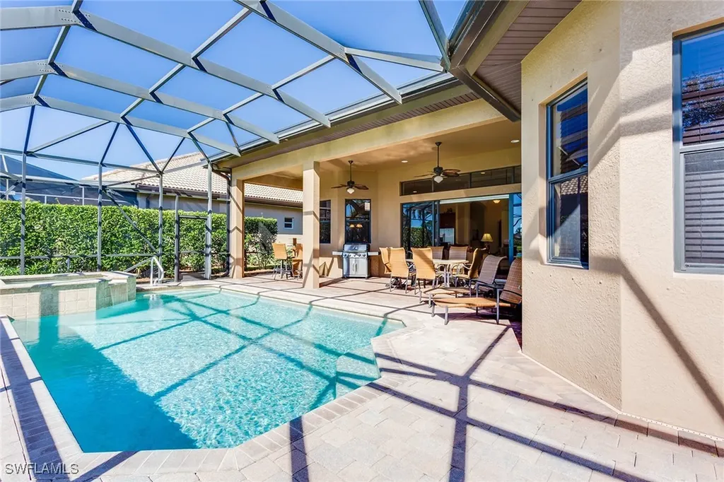 7747 Cottesmore Drive Naples FL 34113