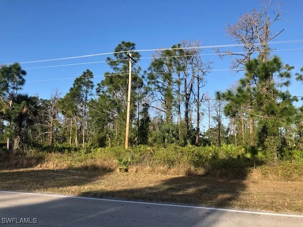 458 Columbus Boulevard S Lehigh Acres FL 33974
