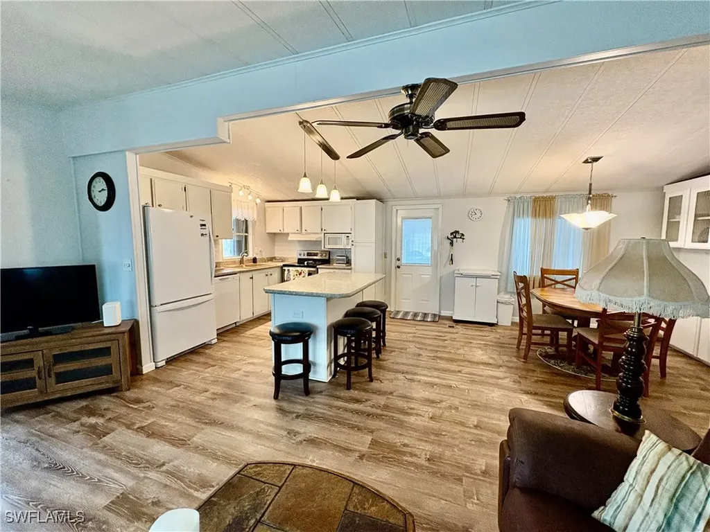 3121 Running Deer Drive North Fort Myers FL 33917