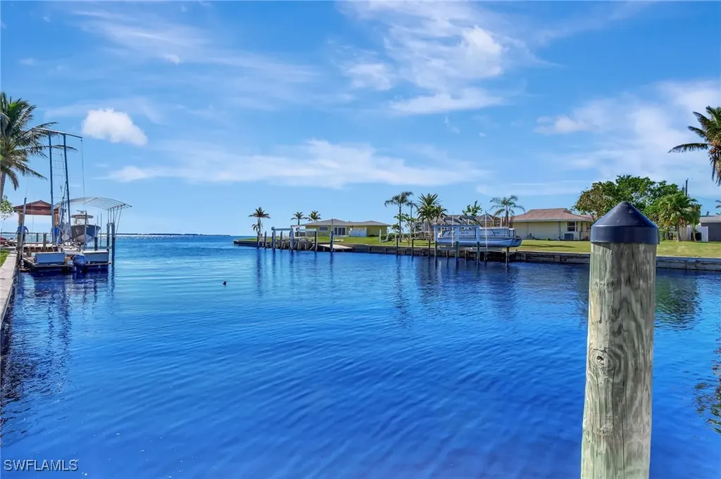 250 Bangsberg Road SE Port Charlotte FL 33952
