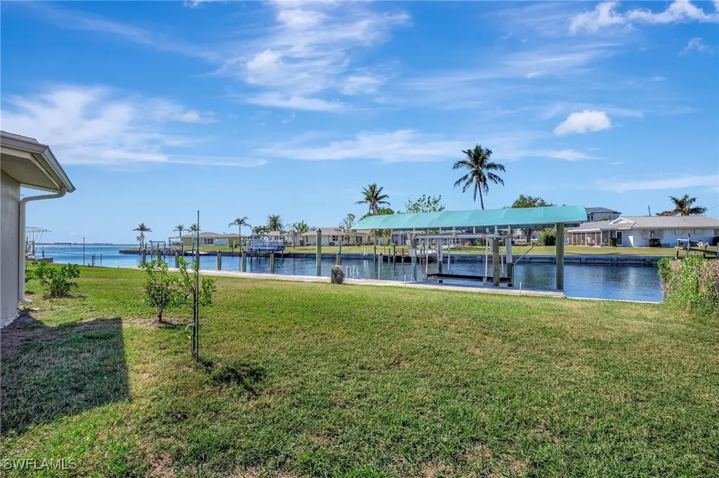 250 Bangsberg Road SE Port Charlotte FL 33952