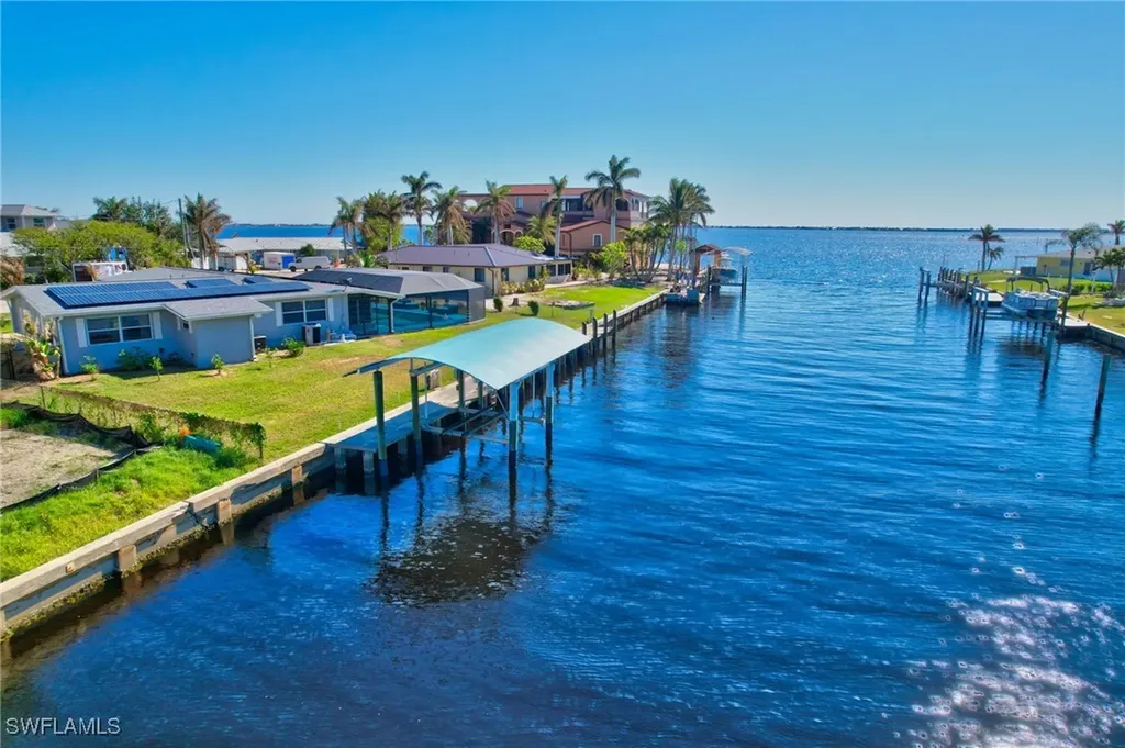 250 Bangsberg Road SE Port Charlotte FL 33952