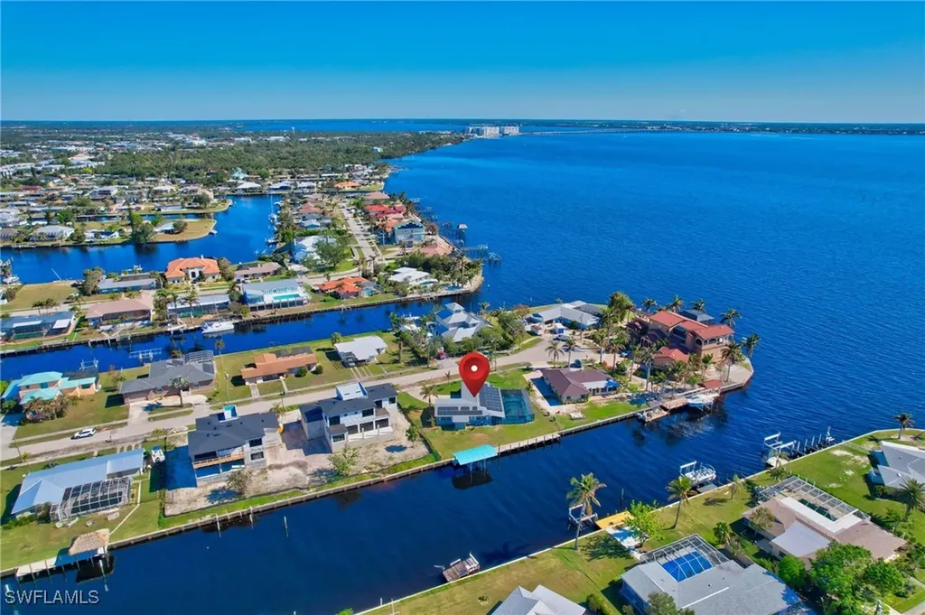 250 Bangsberg Road SE Port Charlotte FL 33952