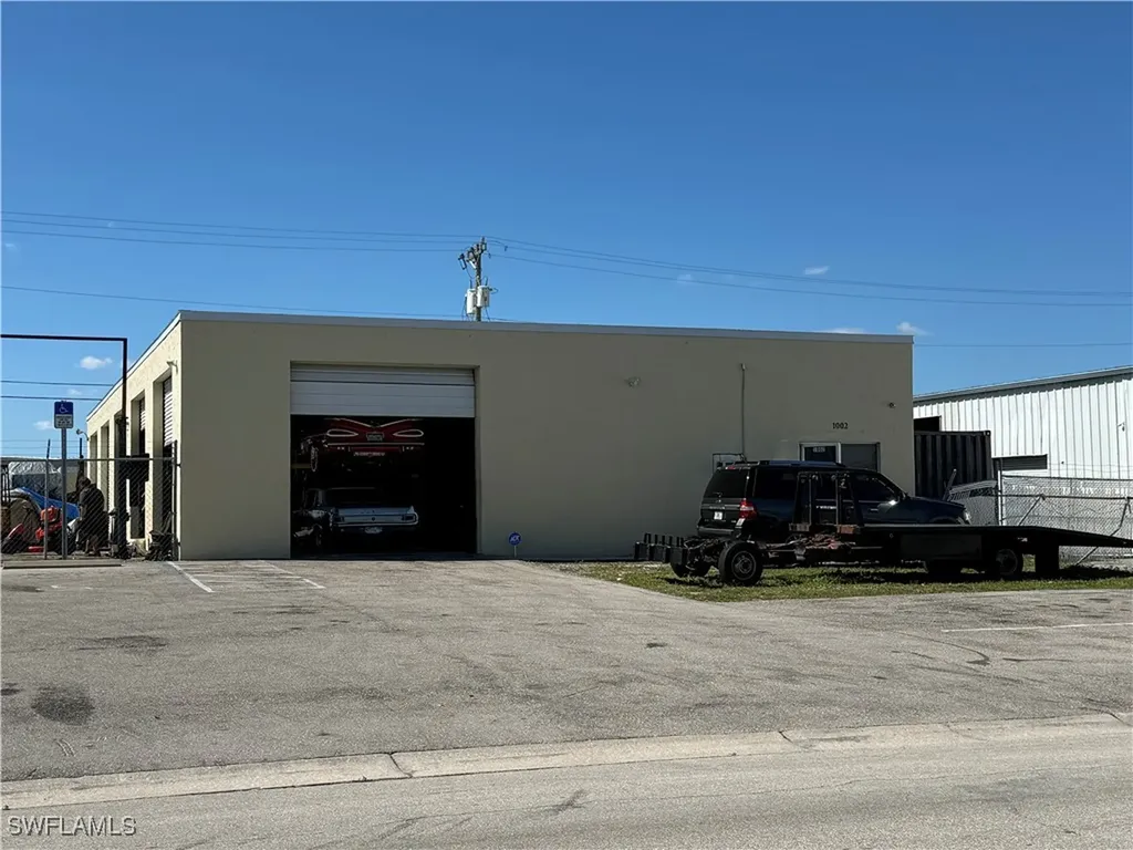 1002 SE 9th Street Cape Coral FL 33990
