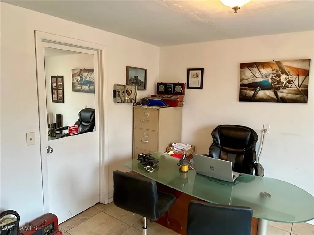 1002 SE 9th Street Cape Coral FL 33990
