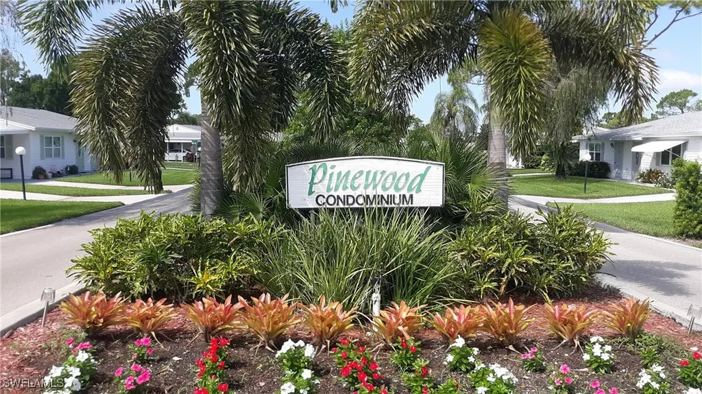 26 Pinewood Boulevard Lehigh Acres FL 33936