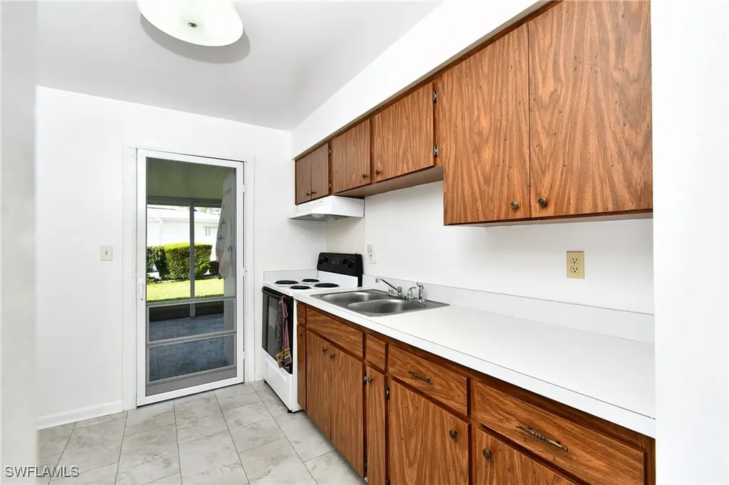 26 Pinewood Boulevard Lehigh Acres FL 33936