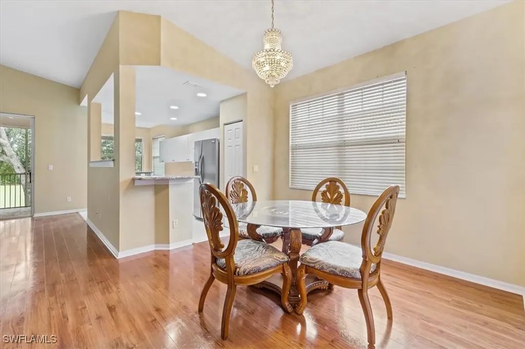 2005 Crestview Way Naples FL 34119