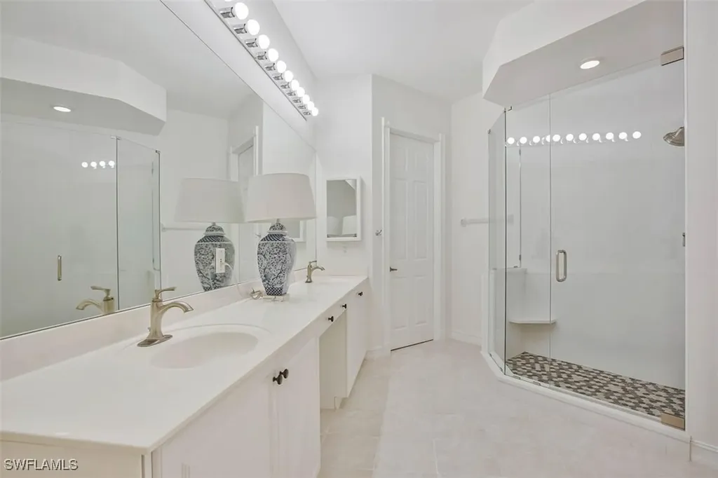 1855 Les Chateaux Boulevard Naples FL 34109