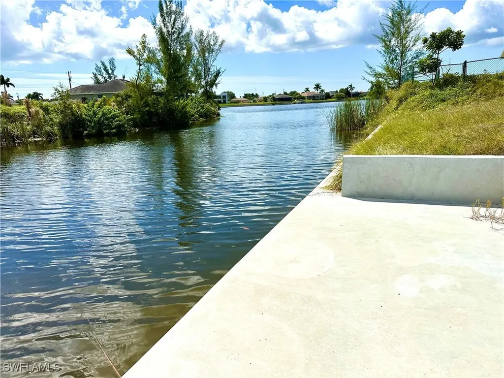 926 SW 28th Street Cape Coral FL 33914