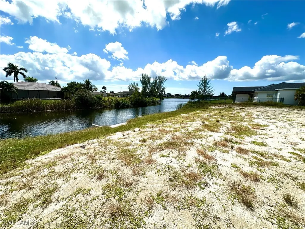 926 SW 28th Street Cape Coral FL 33914