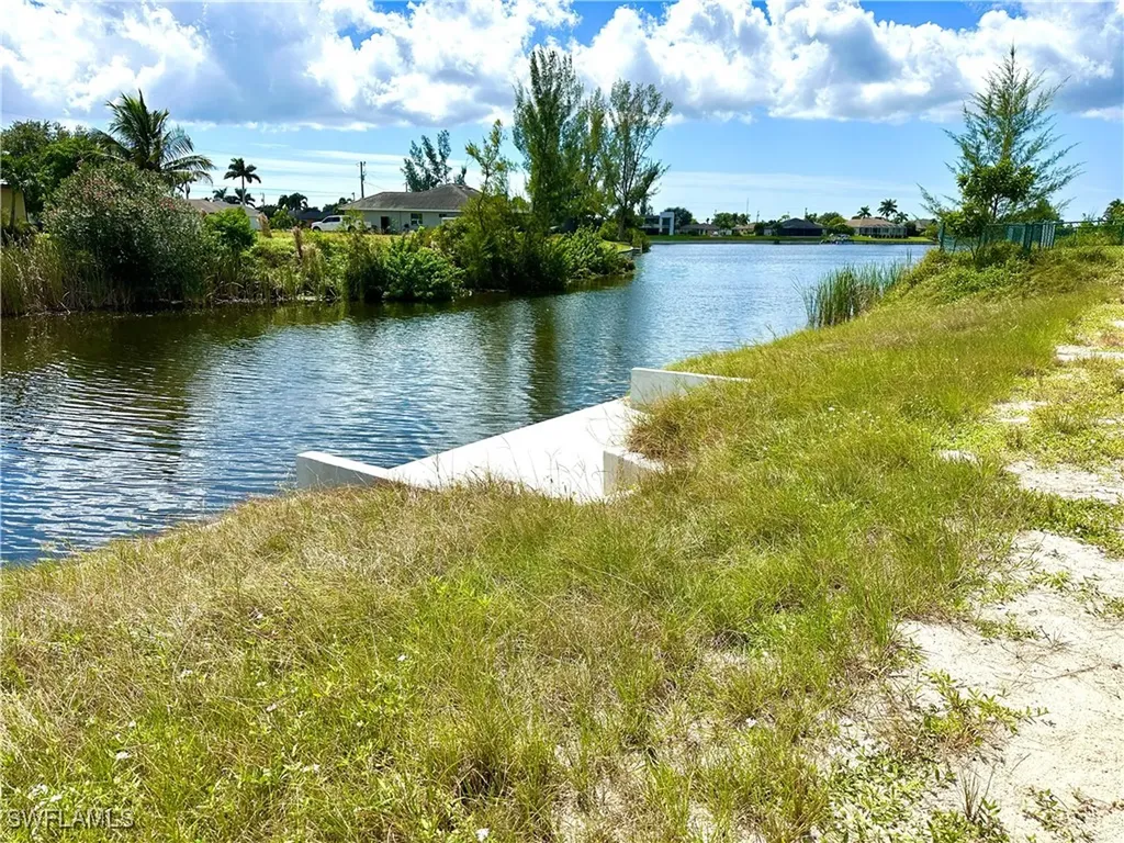 926 SW 28th Street Cape Coral FL 33914