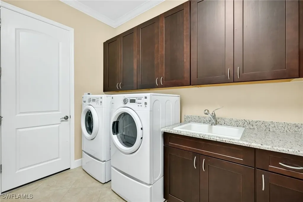 9147 Isla Bella Circle Bonita Springs FL 34135