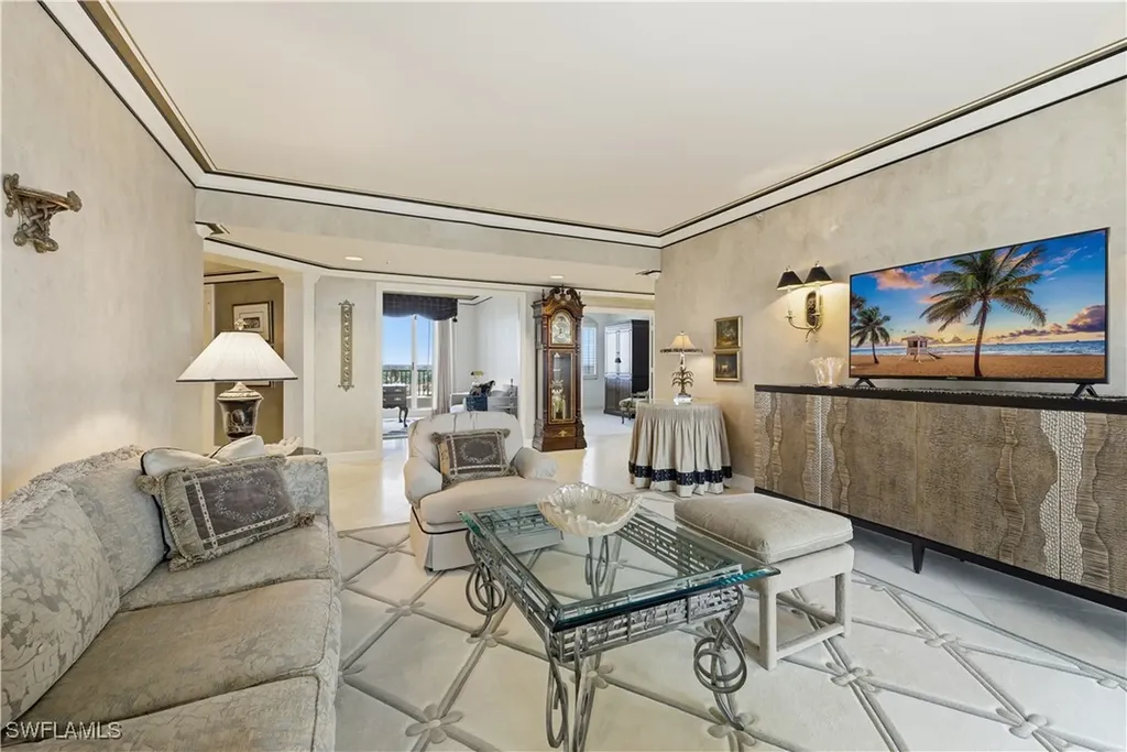 8990 Bay Colony Drive Naples FL 34108