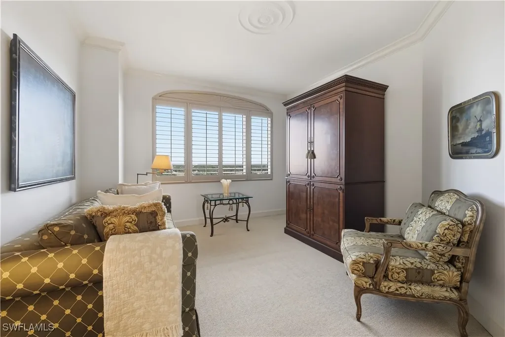 8990 Bay Colony Drive Naples FL 34108
