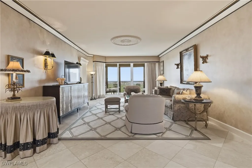 8990 Bay Colony Drive Naples FL 34108