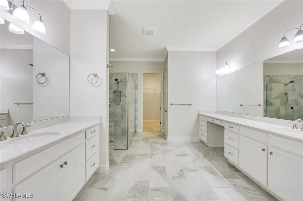 3781 Helmsman Drive Naples FL 34120