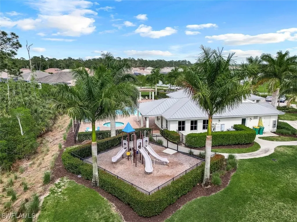 3781 Helmsman Drive Naples FL 34120