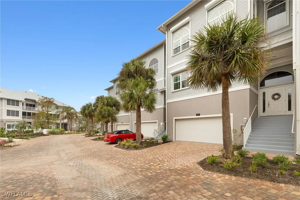 109 Barefoot Circle Bonita Springs FL 34134