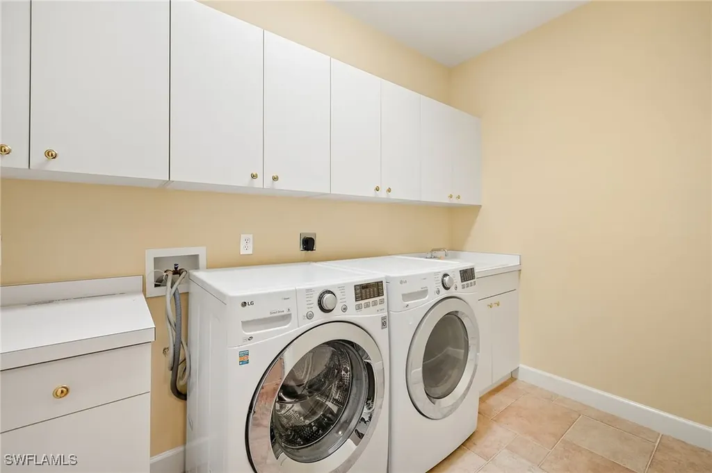 109 Barefoot Circle Bonita Springs FL 34134