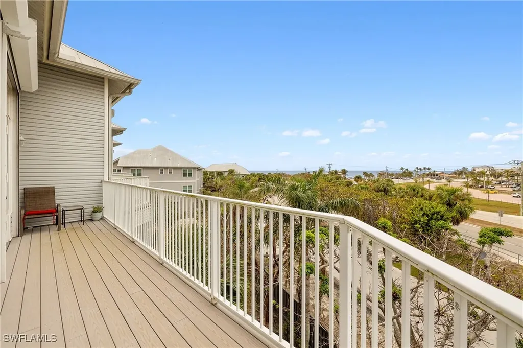 109 Barefoot Circle Bonita Springs FL 34134