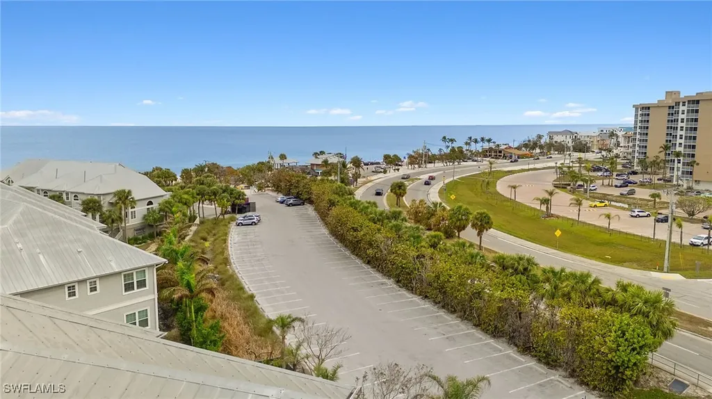 109 Barefoot Circle Bonita Springs FL 34134