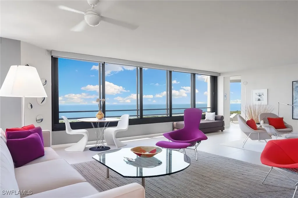 Naples FL, 5555 Heron Point Drive, Unit 2001