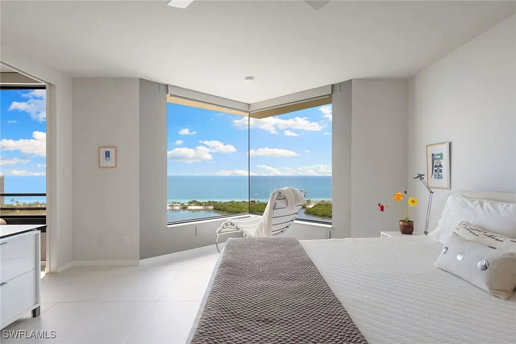 5555 Heron Point Drive Naples FL 34108