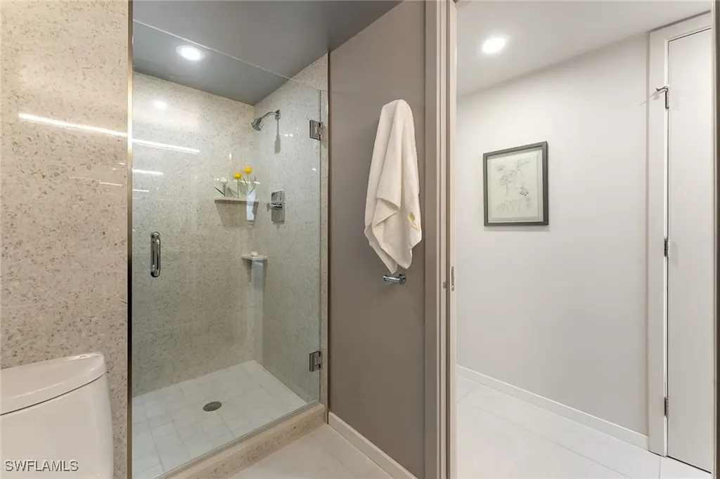 5555 Heron Point Drive Naples FL 34108