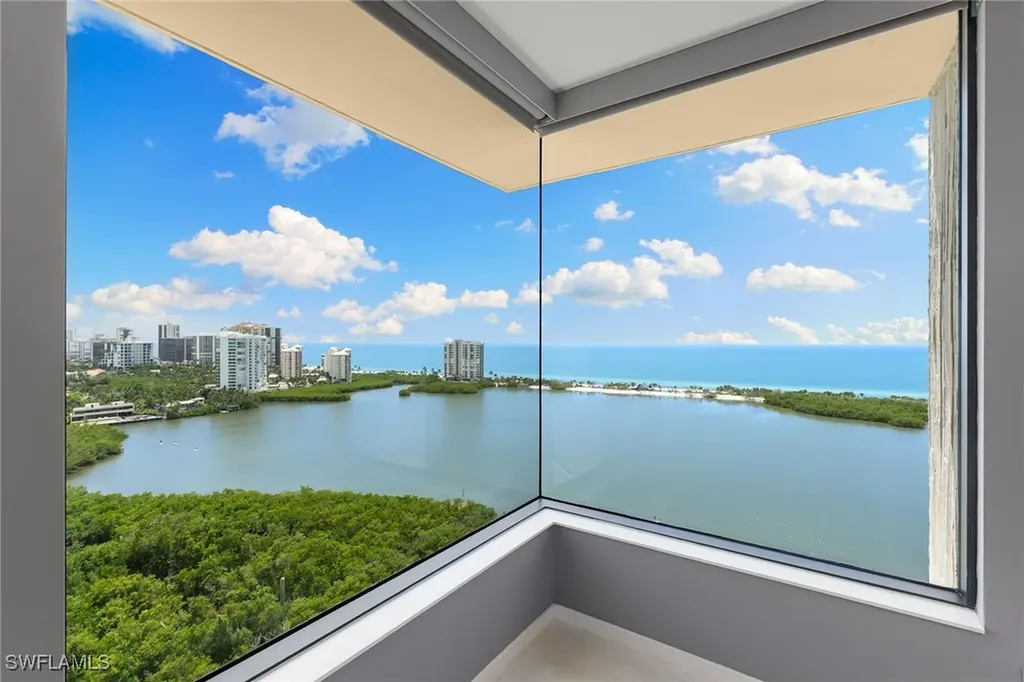 5555 Heron Point Drive Naples FL 34108
