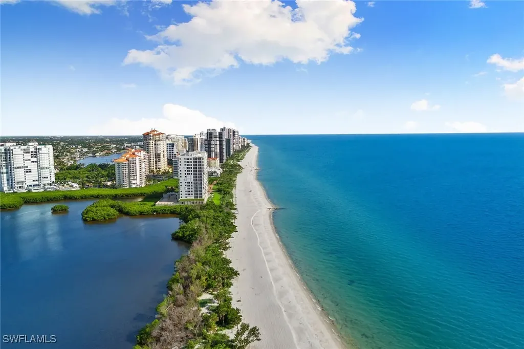 5555 Heron Point Drive Naples FL 34108