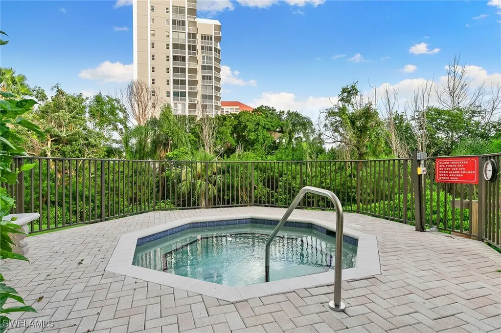 5555 Heron Point Drive Naples FL 34108