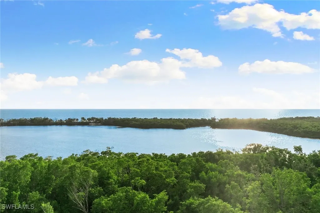 5555 Heron Point Drive Naples FL 34108