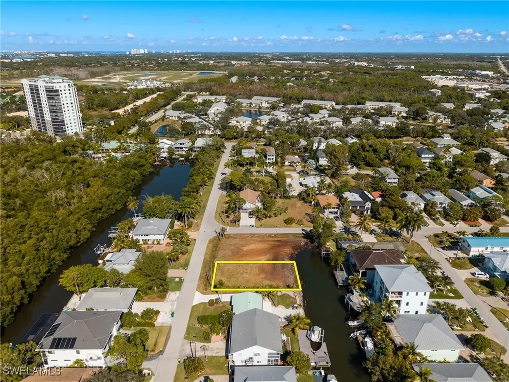 1292 Venetian Way Naples FL 34110
