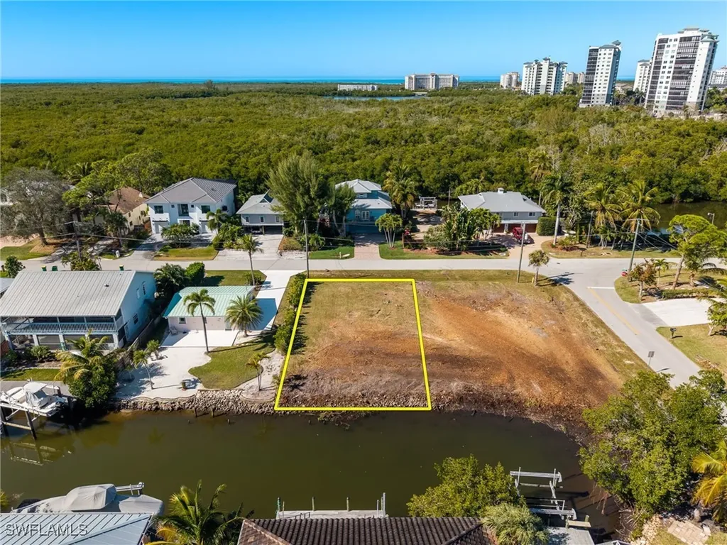 1292 Venetian Way Naples FL 34110