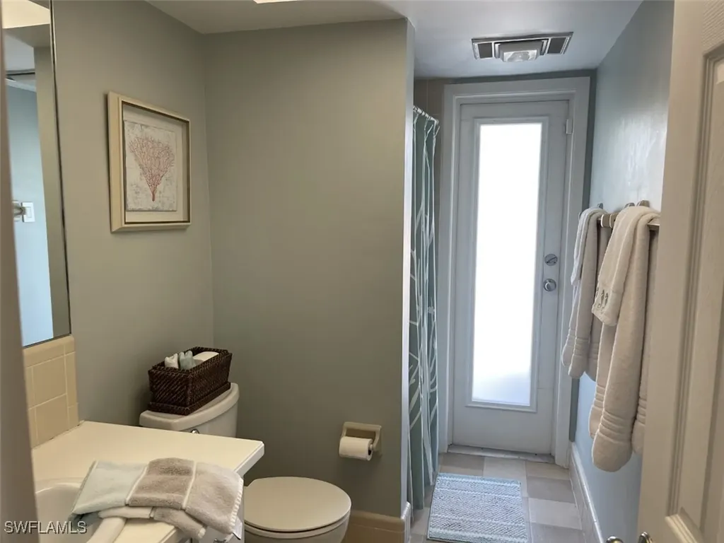 677 18th Avenue S Naples FL 34102