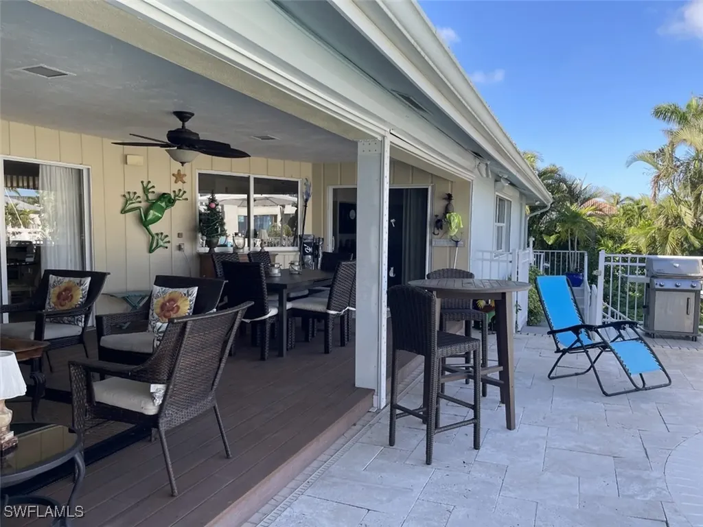 677 18th Avenue S Naples FL 34102