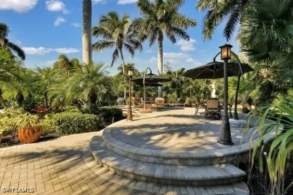 4991 Coach Lane Naples FL 34114