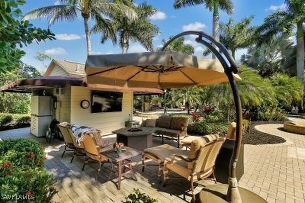 4991 Coach Lane Naples FL 34114