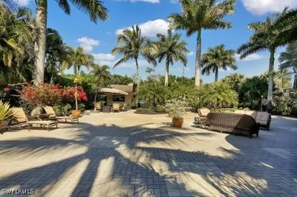 4991 Coach Lane Naples FL 34114