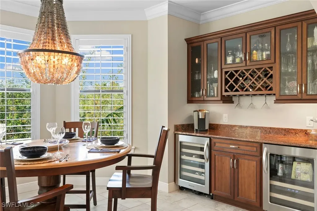 2550 Marquesa Royale Lane Naples FL 34109