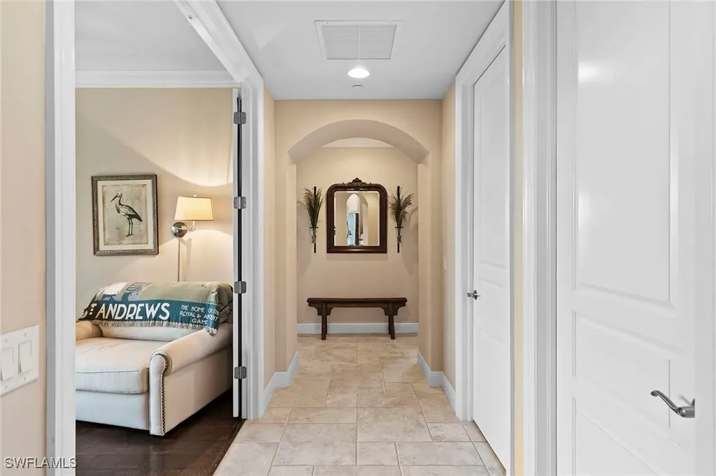 2550 Marquesa Royale Lane Naples FL 34109