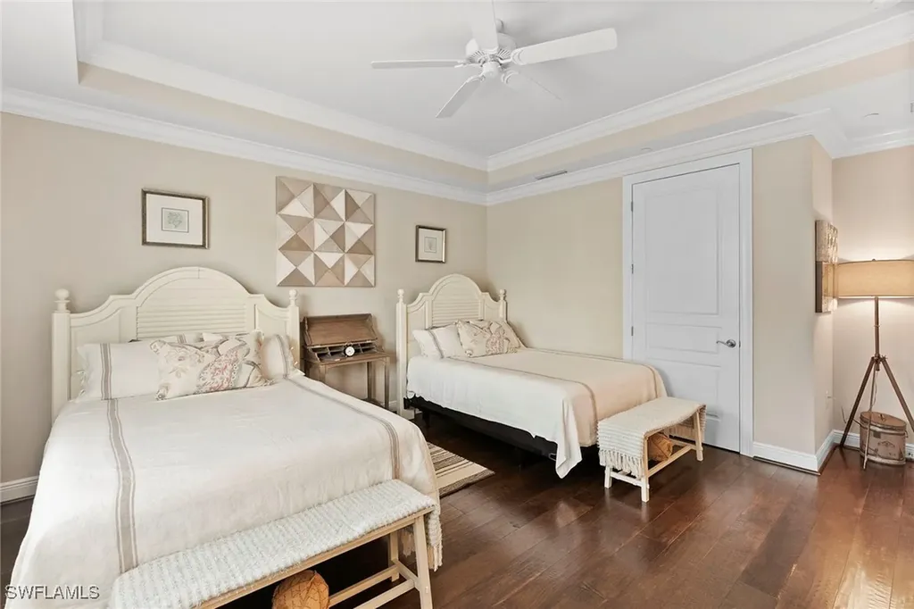 2550 Marquesa Royale Lane Naples FL 34109