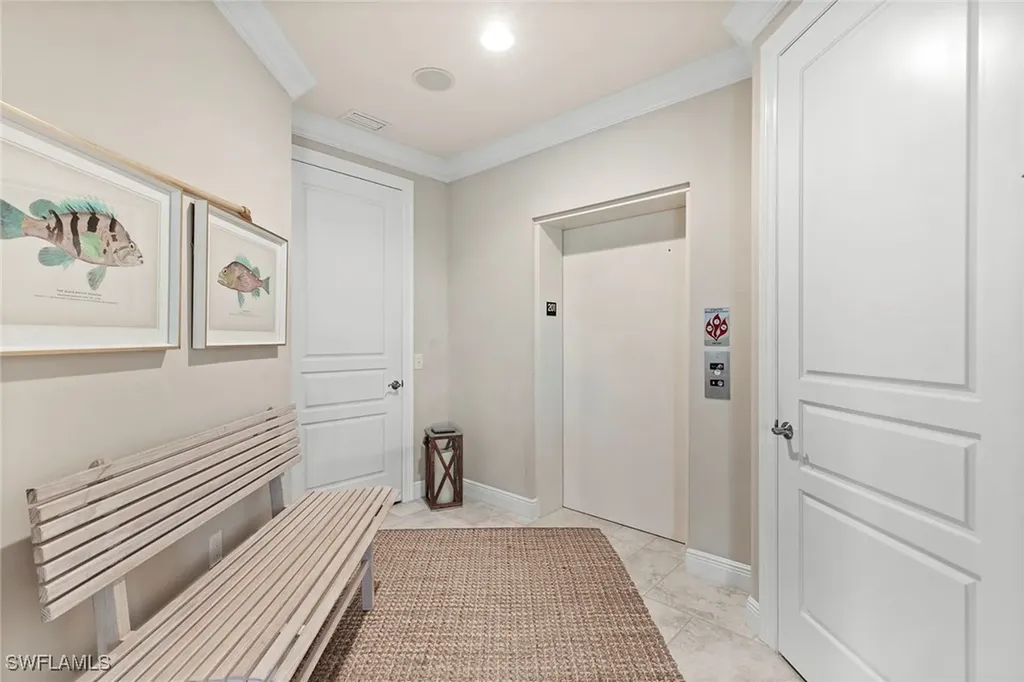 2550 Marquesa Royale Lane Naples FL 34109