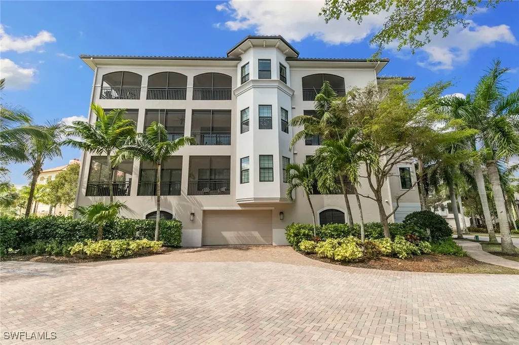 2550 Marquesa Royale Lane Naples FL 34109