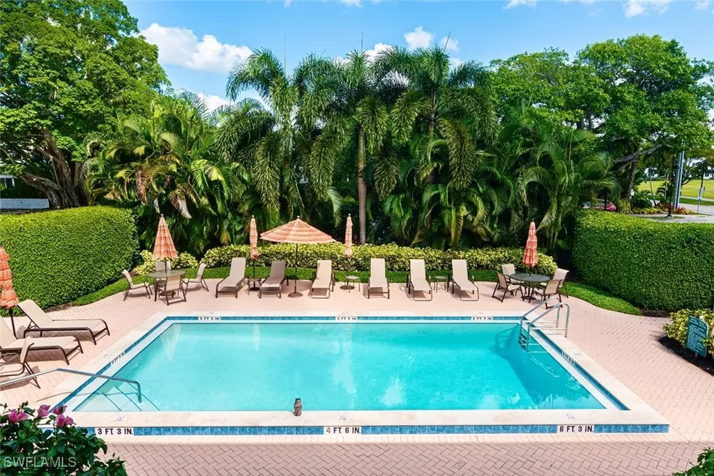 1222 Gordon Drive Naples FL 34102