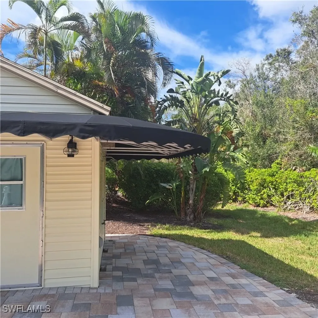 4983 Coach Lane Naples FL 34114